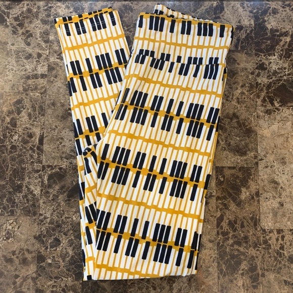 LuLaRoe Leggings One Size - Picture 3 of 5
